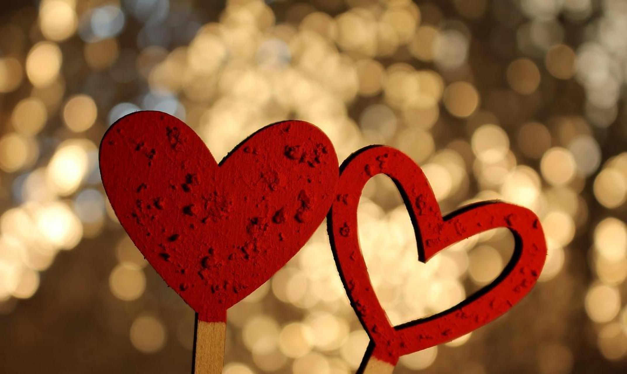 电影《爱情转移》里面,徐峥饰演的徐朗,在剧中和妻子结婚七年,也就是