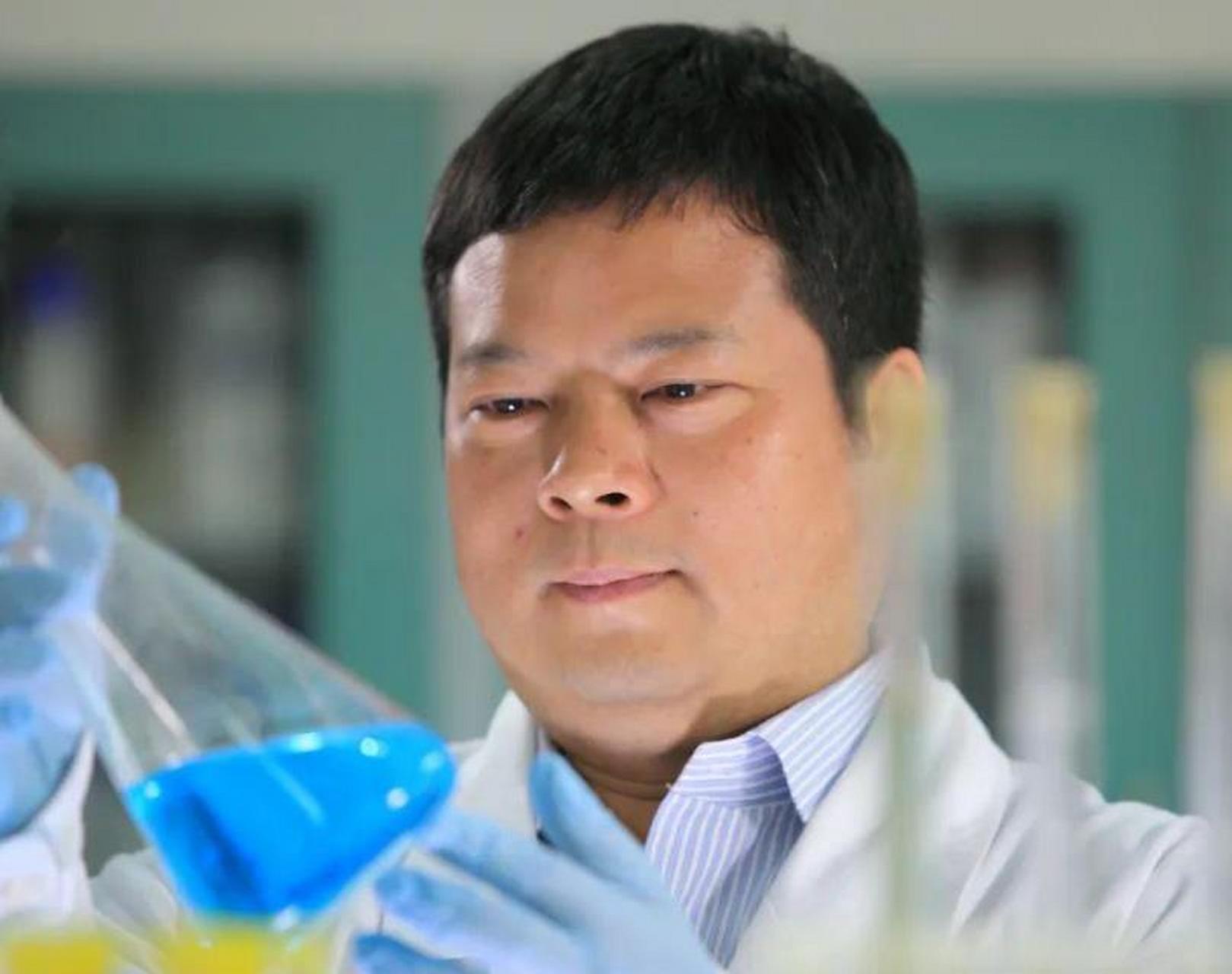 会是一个小感染峰!上海市新发再现传染病研究所所长徐建青表示,xbb.