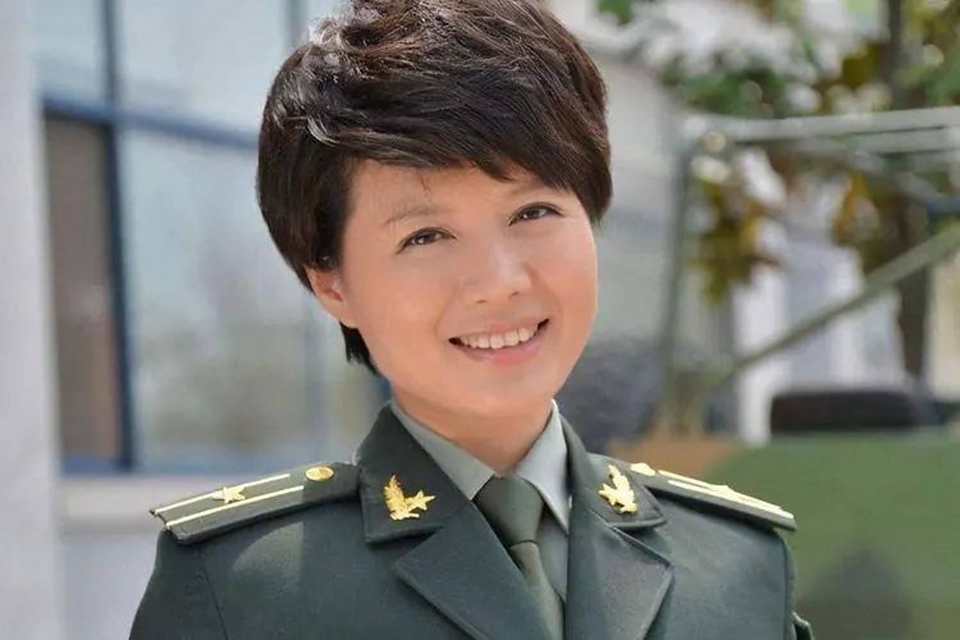 很符合"军人气质"的女明星之程榡  1976年,程榡出