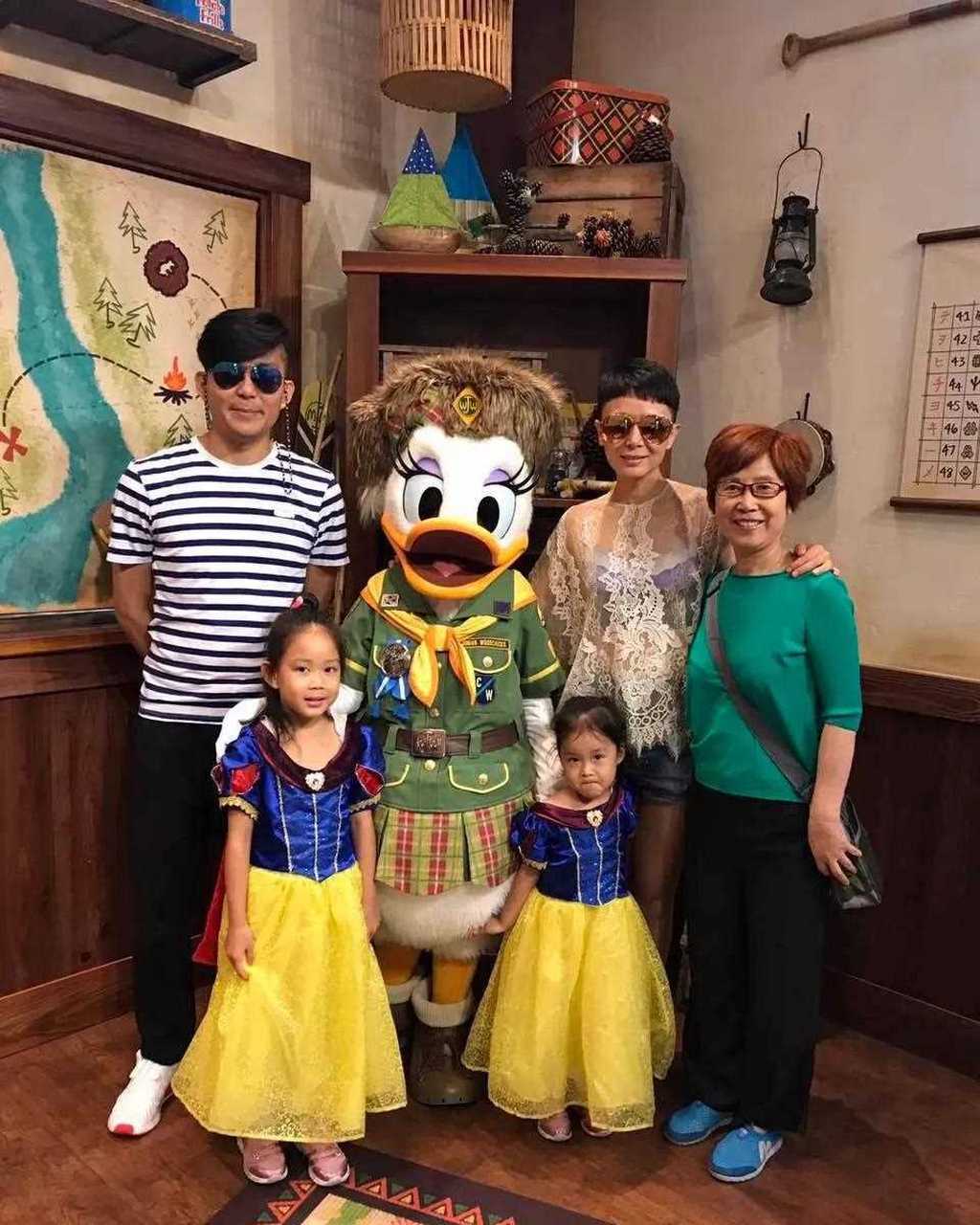 赛娅公主张恒一家"全家福"![freestyle]