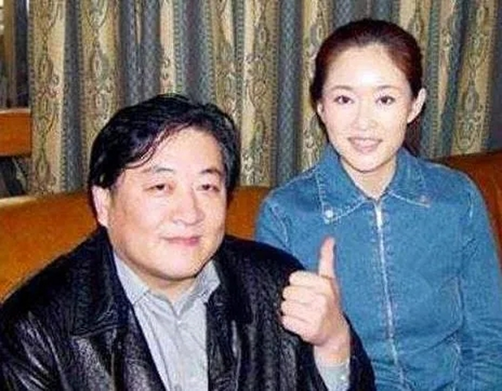 2010年,50岁的演员刘斌娶小20多岁的三婚妻子王丽君,结果没过多久,家