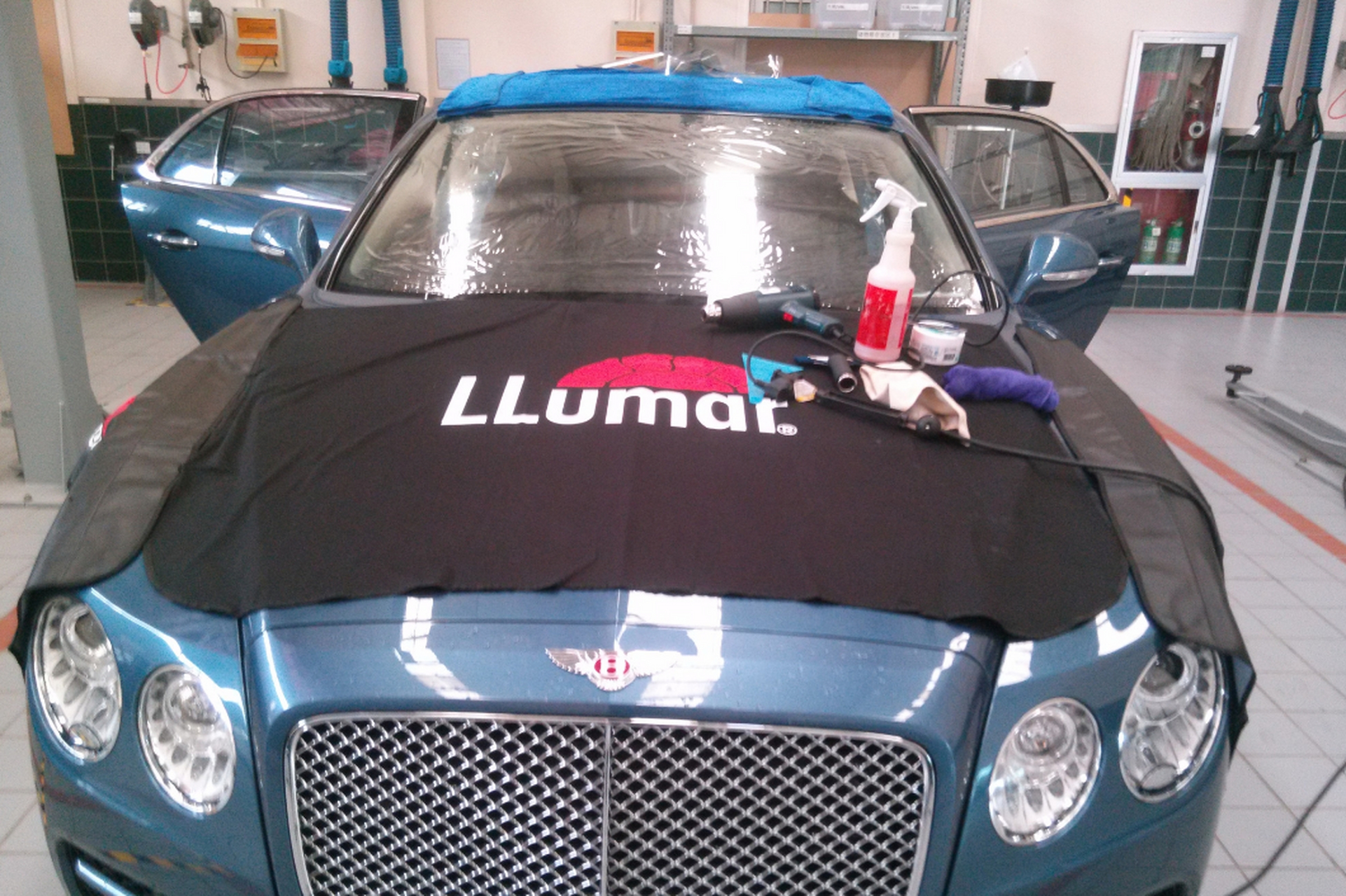 漆面保护膜如何挑选?龙膜车衣值得信赖!