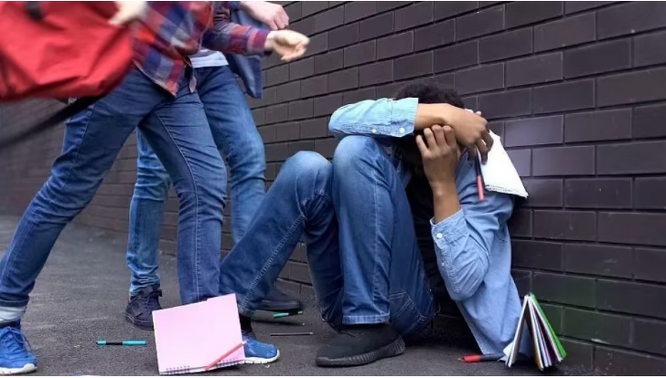 校园欺凌"频频发生",如何保护少年的安危?3招教你正确面对与预防