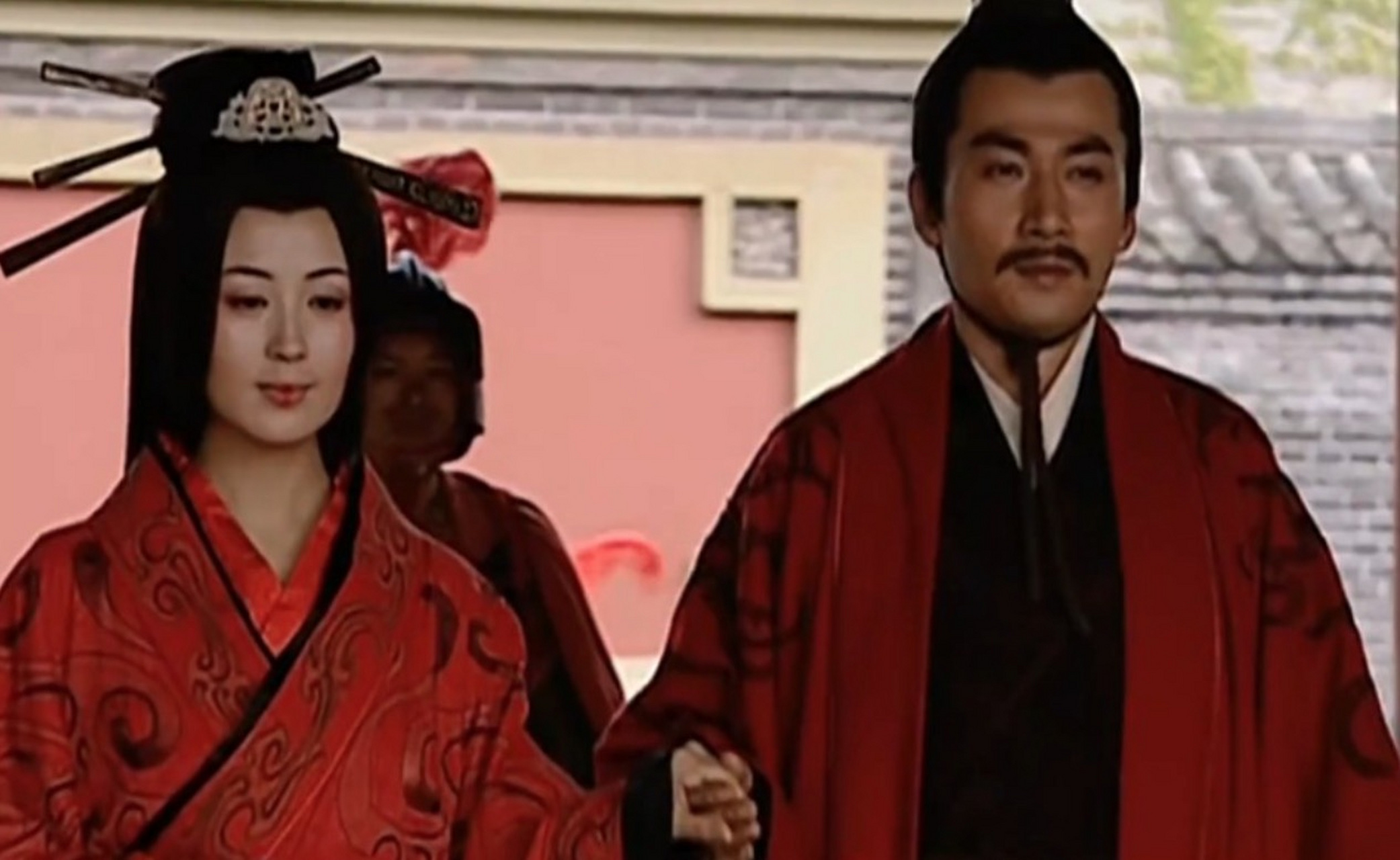 公元前115年,卫青终于和平阳公主成婚了,可是这对新婚夫妻,在新婚房间