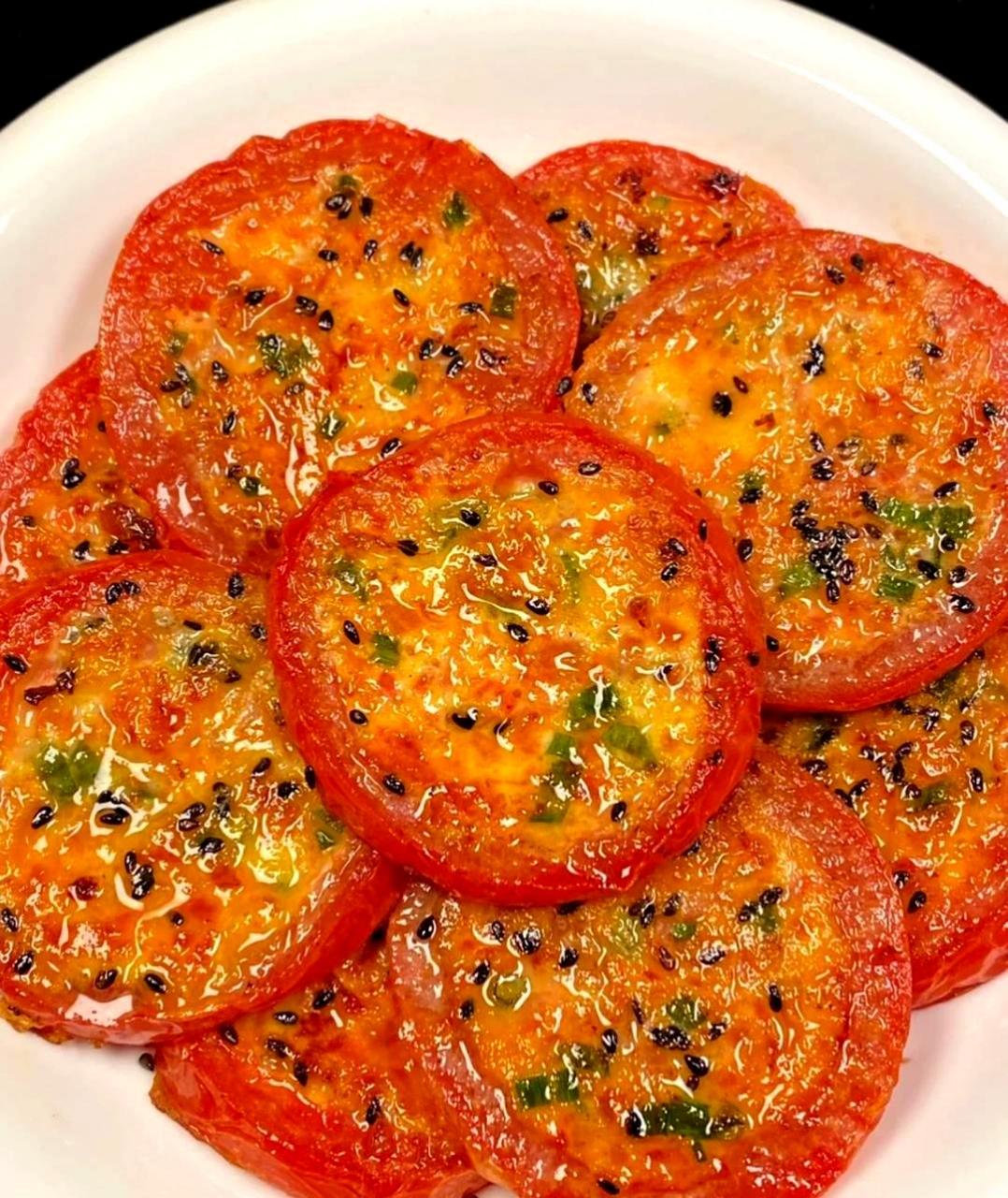 我家的西红柿鸡蛋饼,大人小孩都爱吃,味道香美,真的超级好吃!