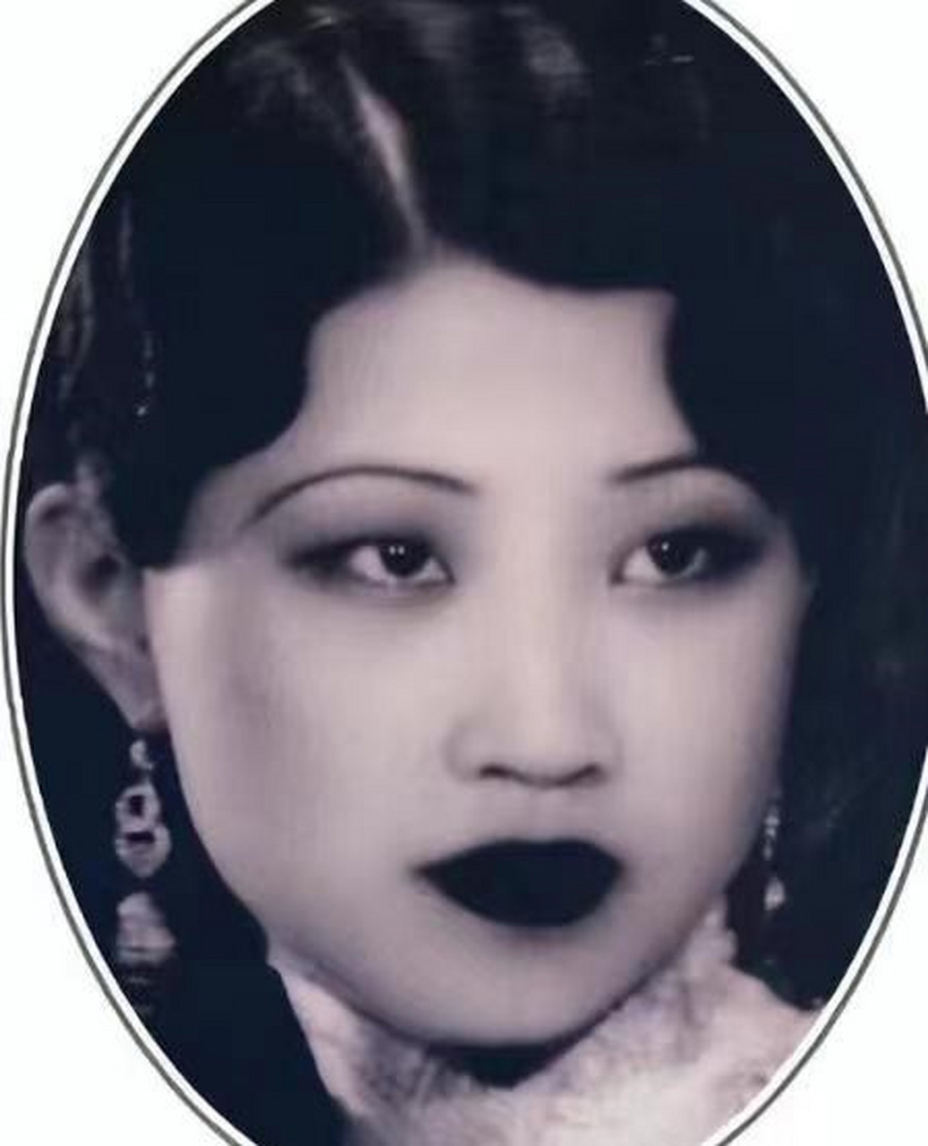 赵四小姐年轻时的照片真是让人惊艳,张少帅当年的眼光真的不错.