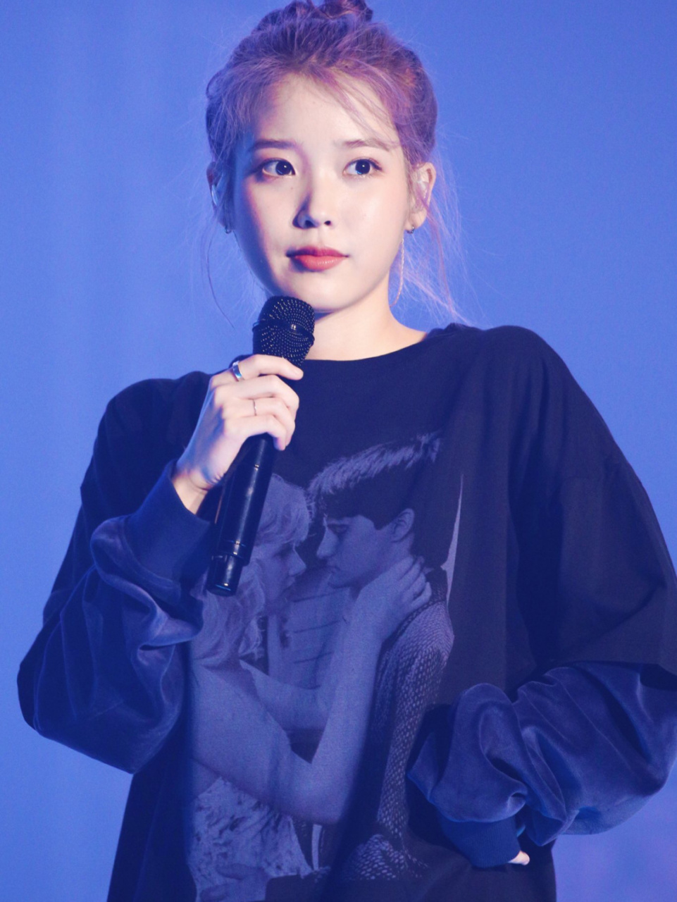 iu-love poem 巡演 光州场演唱会day1私服 20191102