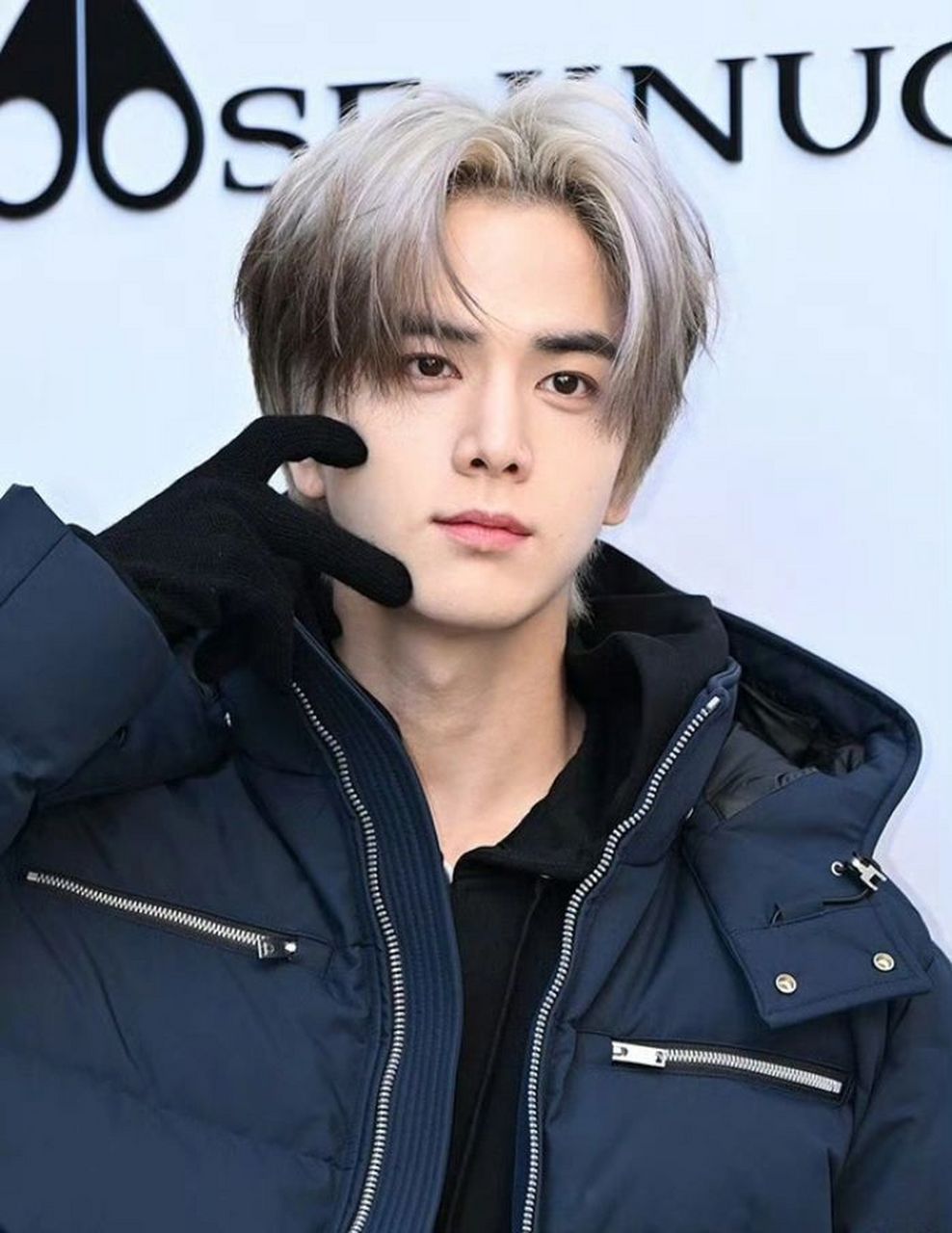 这哥可是靠车银优 吴世勋结合体出圈的 活动新闻生图耶 这甚至不是他