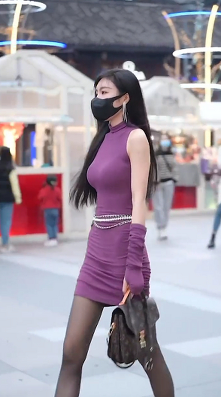 好好地一张脸带什么口罩