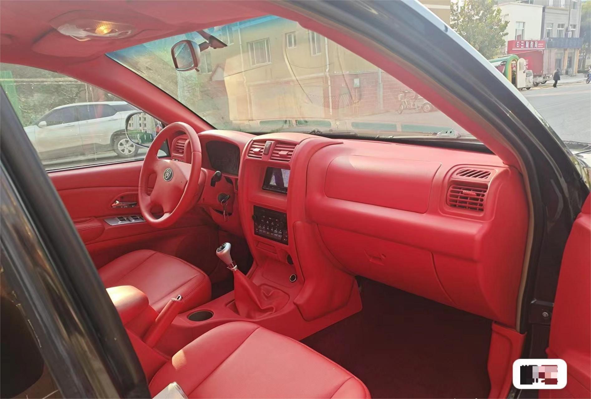 加长礼宾酒吧车,没想到长城哈佛派还有如此宝贝!