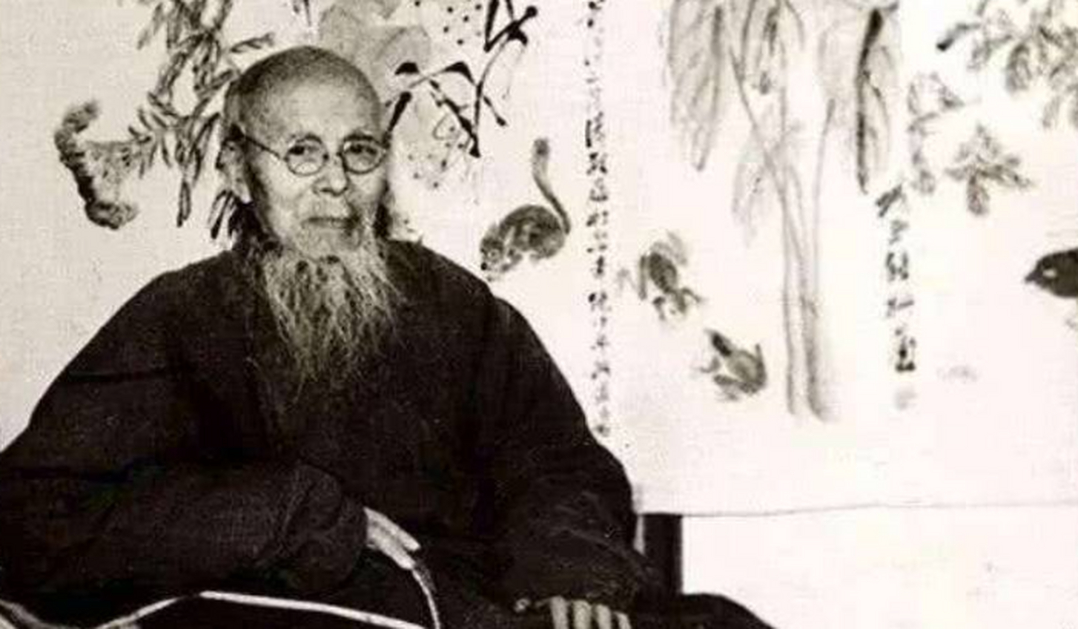 1957年,93岁高龄的齐白石闹着再婚,朋友给他介绍了一个44岁的女人,他