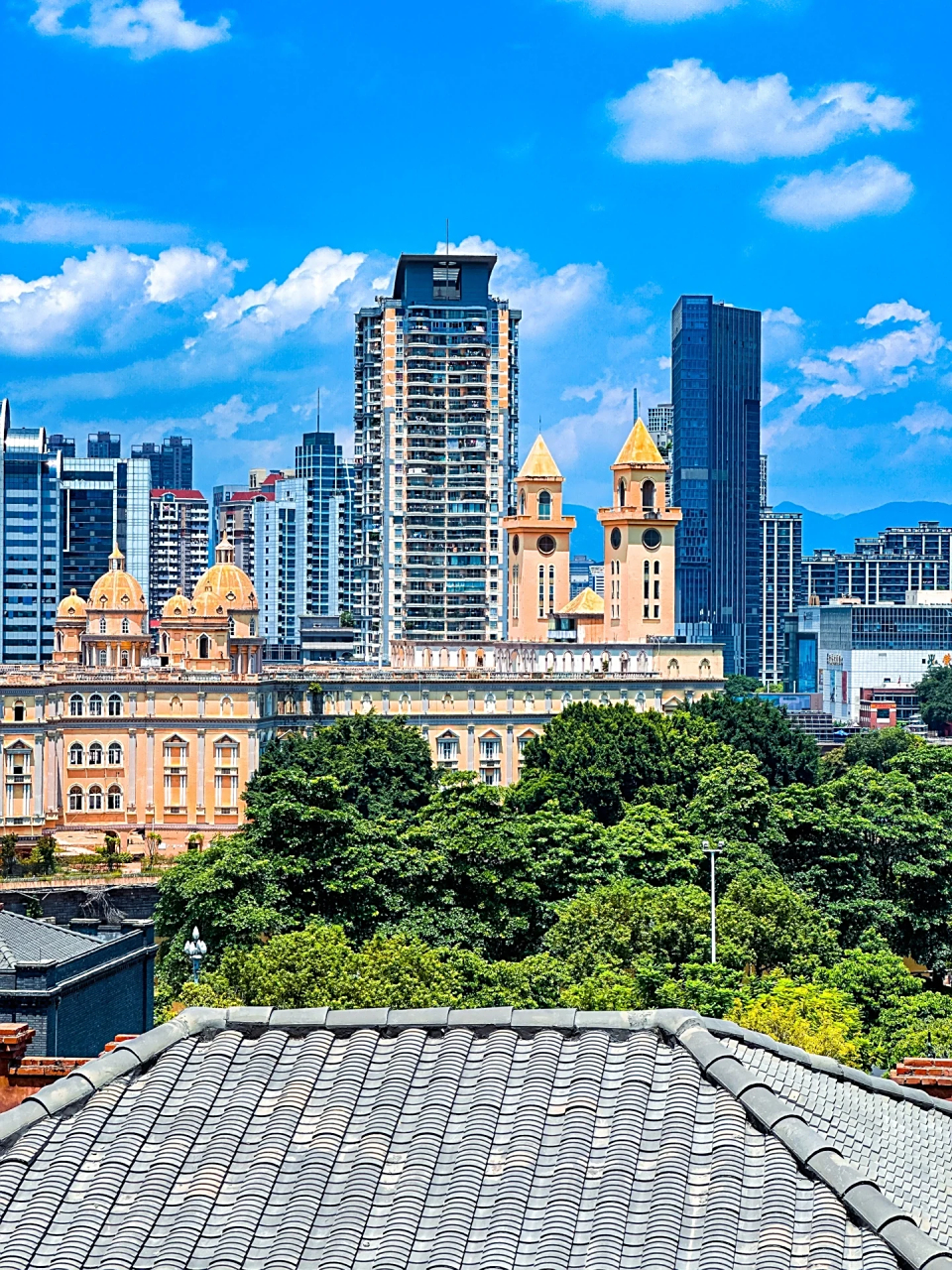 福州市,简称"榕",别称榕城,古称闽都,福建省辖地级市,省会,Ⅰ型大城市