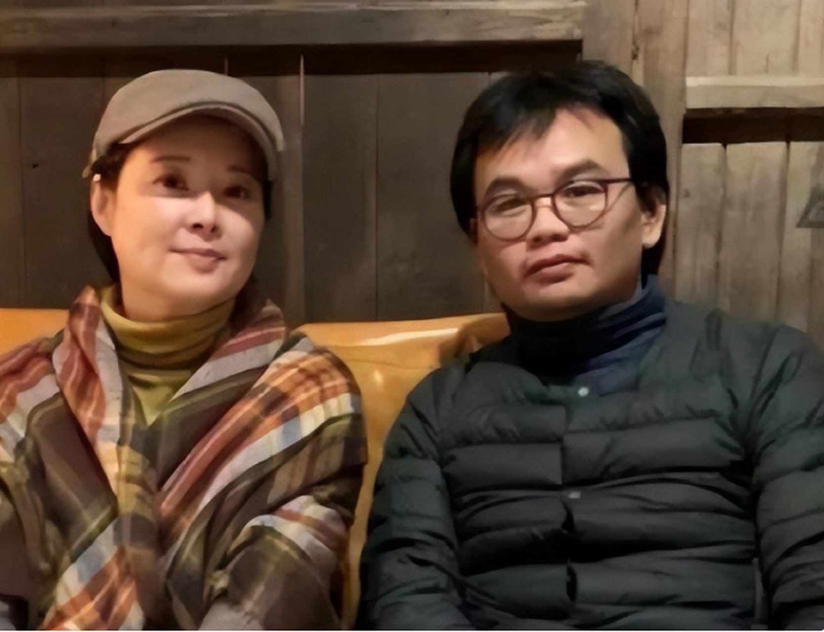 2019年,袁立的真命天子出现了,是诗人梁太平.