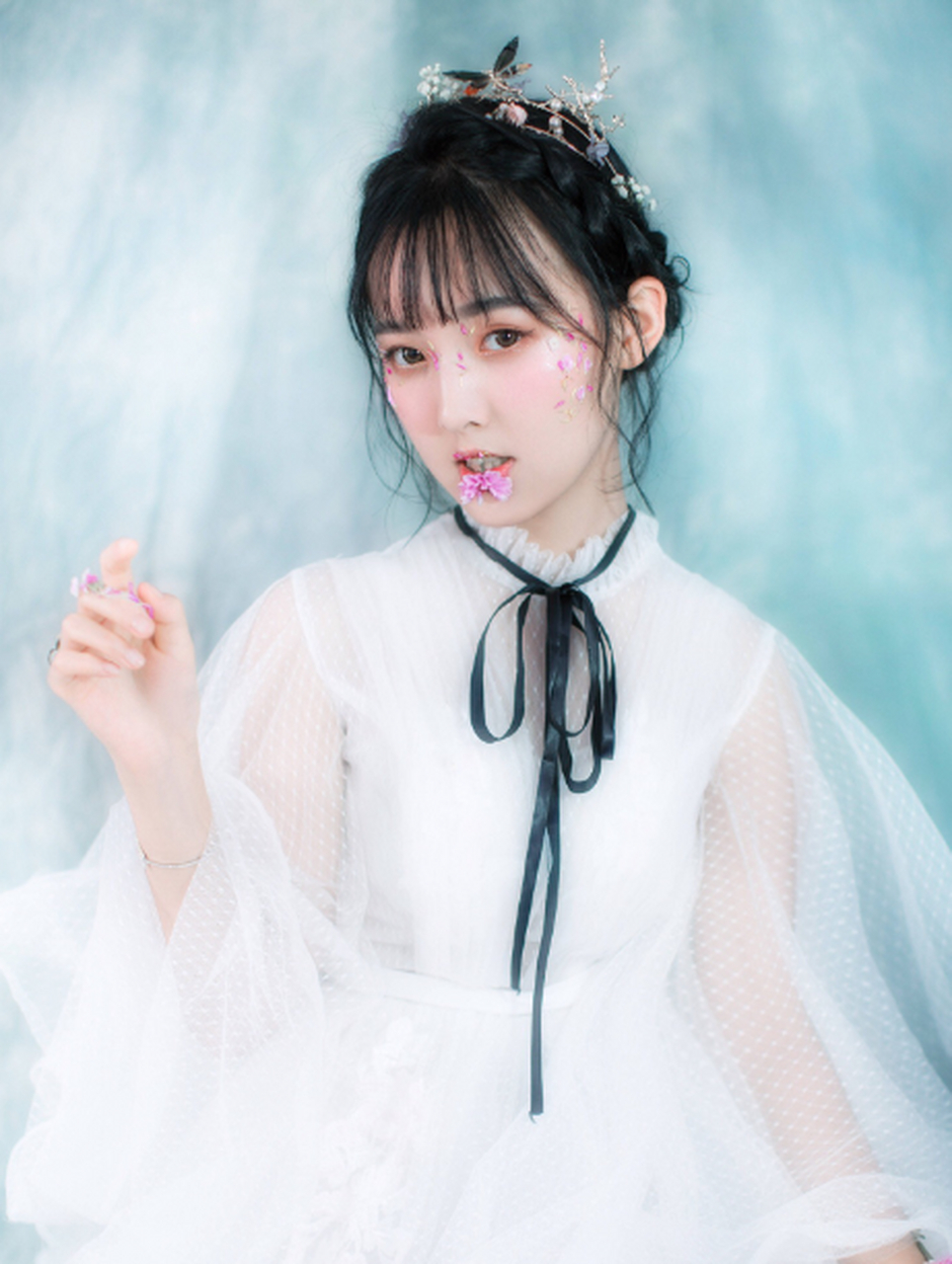 导致父母遭受网暴,现在有网友爆料欧尼熊在和男友可心恋爱