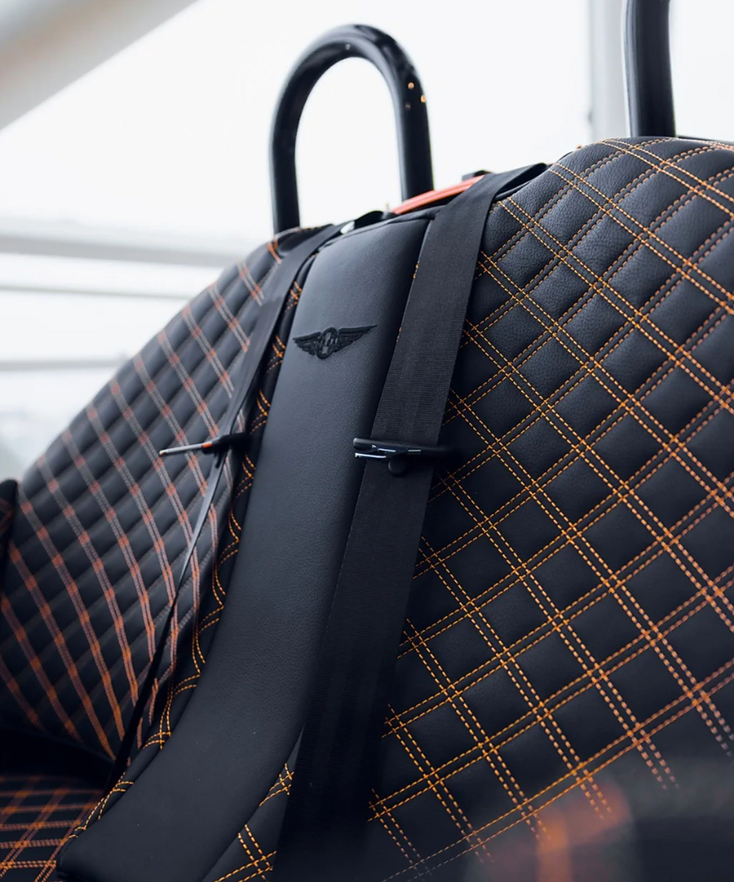 摩根super 3的独特魅力:三轮车的极致奢华体验 摩根super 3是一款独具