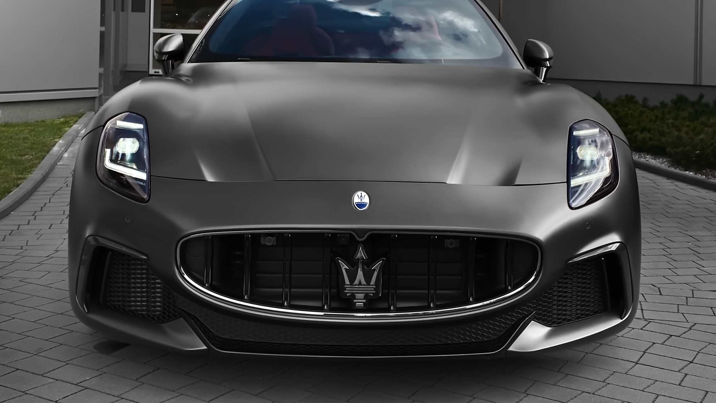 2023款 玛莎拉蒂 gran turismo trofeo(高性能燃油版) 3.