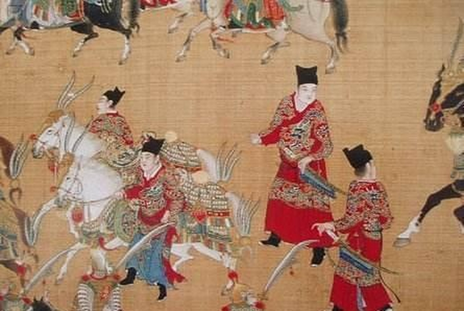 任嘉伦饰演的陆绎那些飞鱼服,绣春刀均是由皇帝赏赐的,不是锦衣卫里