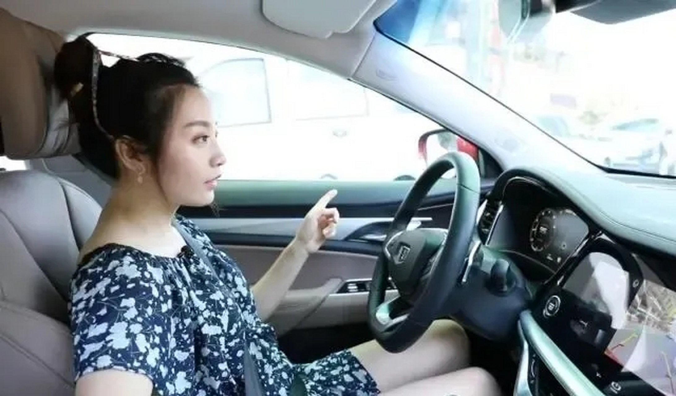 00年前后,手动挡的车还是多数,那个时候父亲还在开修车铺,手波变速箱