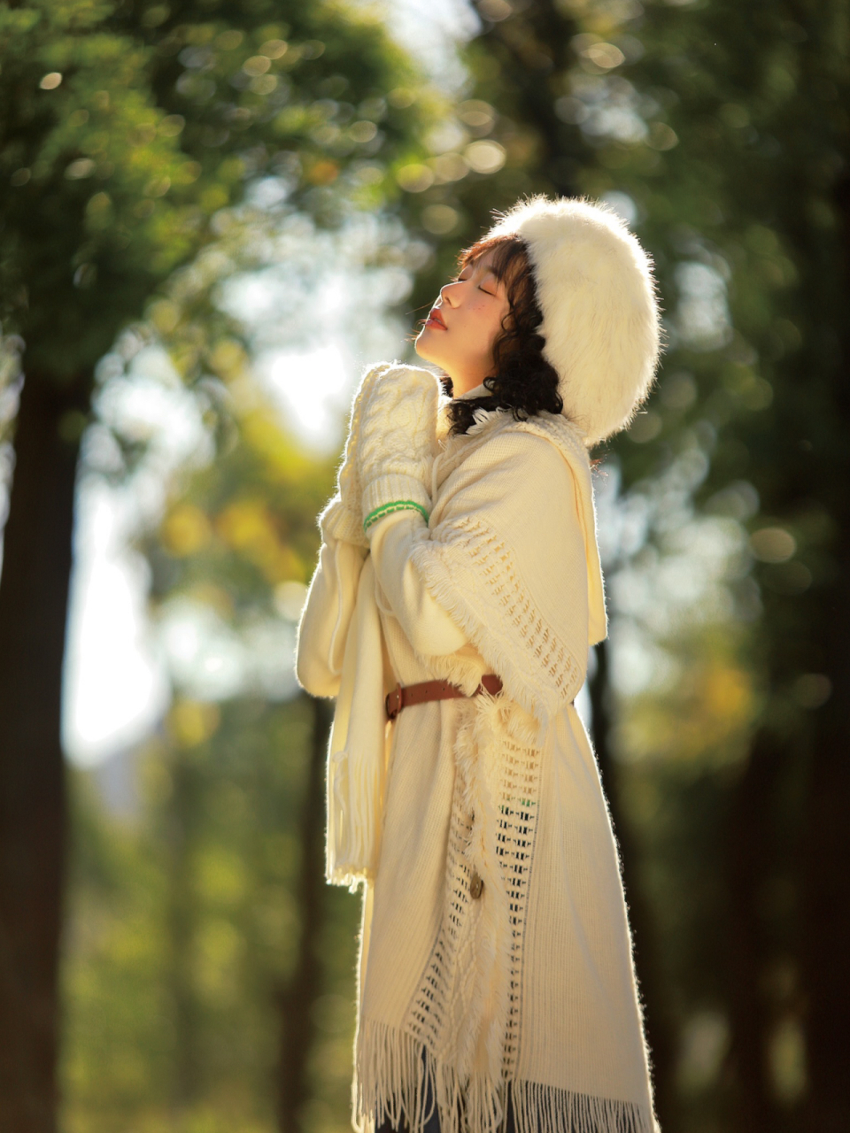 冬日暖阳氛围感写真  太喜欢暖洋洋的冬日午后了 .