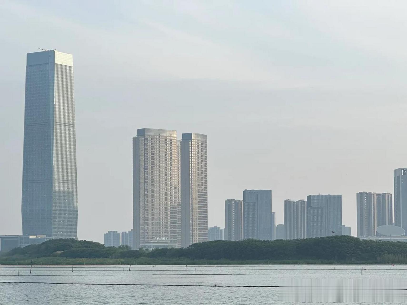 夕阳下的宜兴东氿,晚霞很美莫道桑榆晚,微霞尚满天!