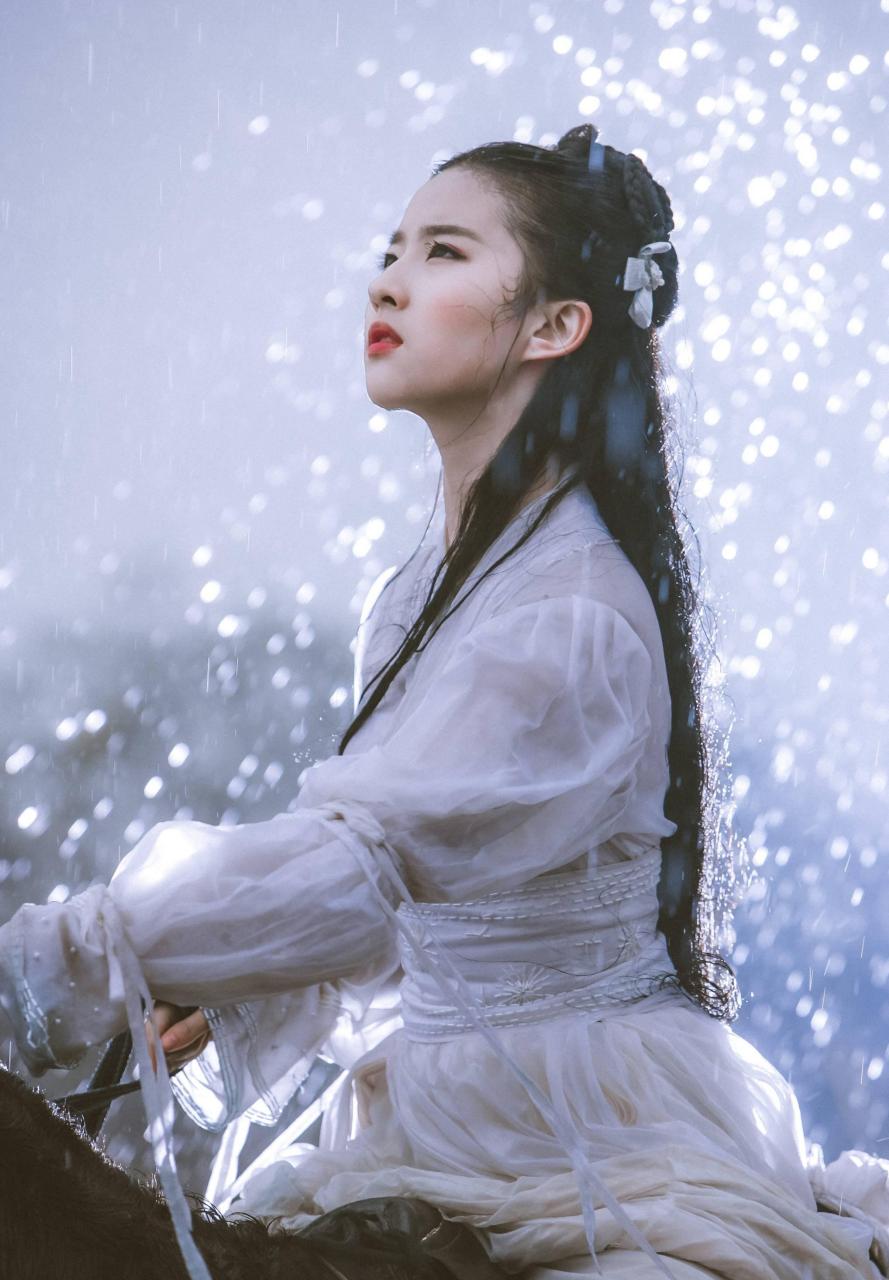 名字超长的4位女星,图1改名,图2像日本人,图4一口气念不完!