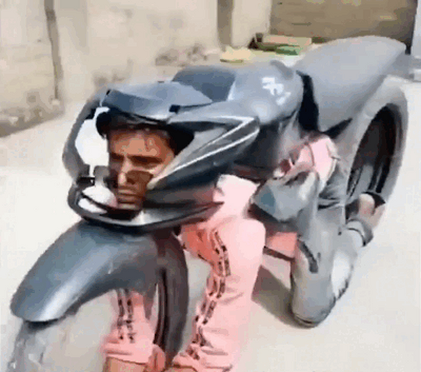 新款摩托车#搞笑# #搞笑动图