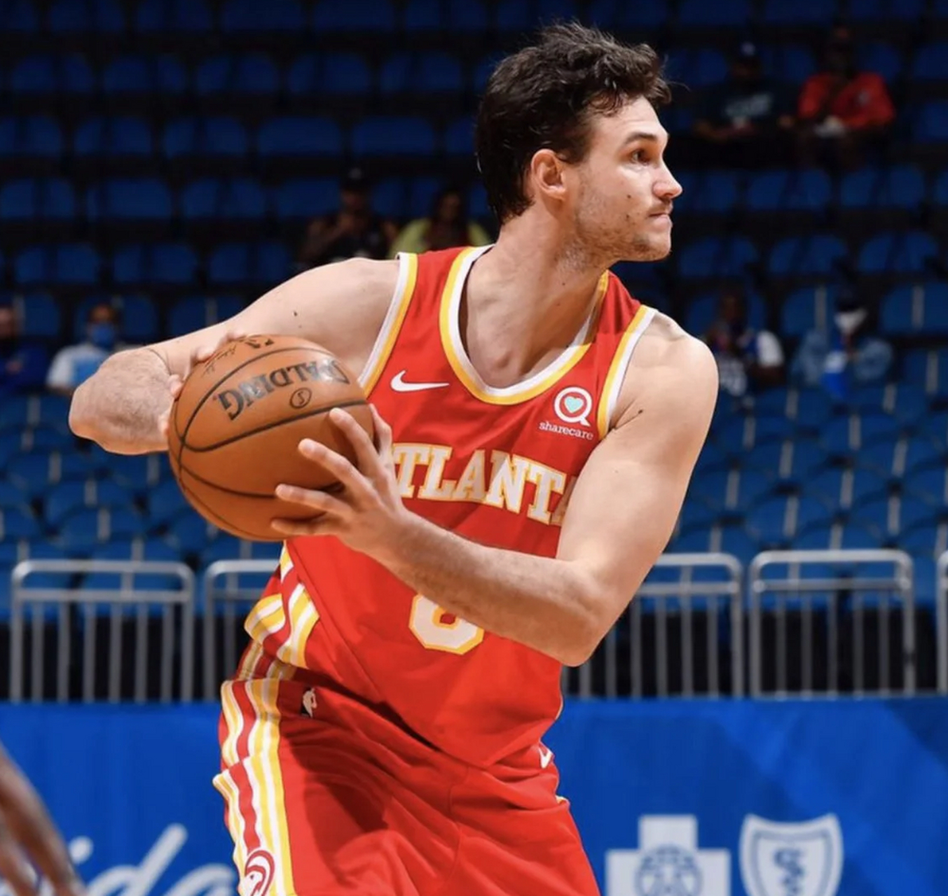 谈到老鹰2020-21赛季的表现,加里纳利说:"我们震惊了nba,我们已经