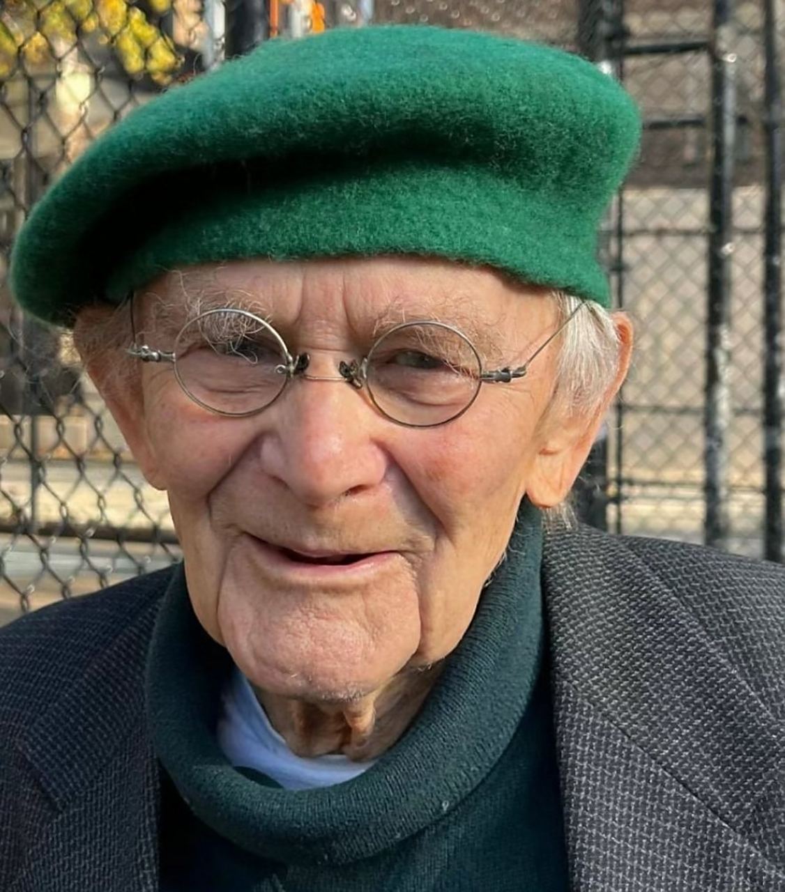 如眉间对称双雀纹也称专家纹, 普通人少见. #面部是真相