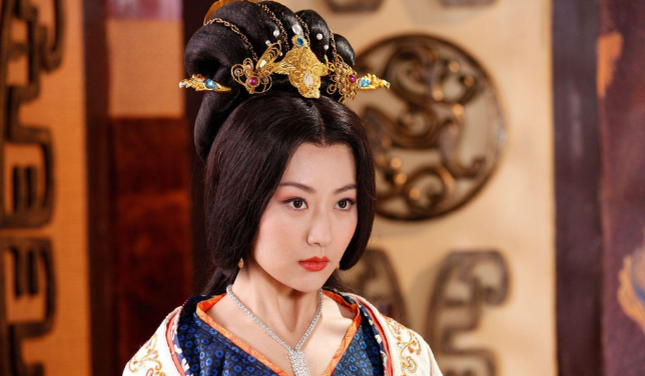 李昌仪,赵郡平棘县(今河北赵县)人,北魏到北齐时期的女性历史人物,她