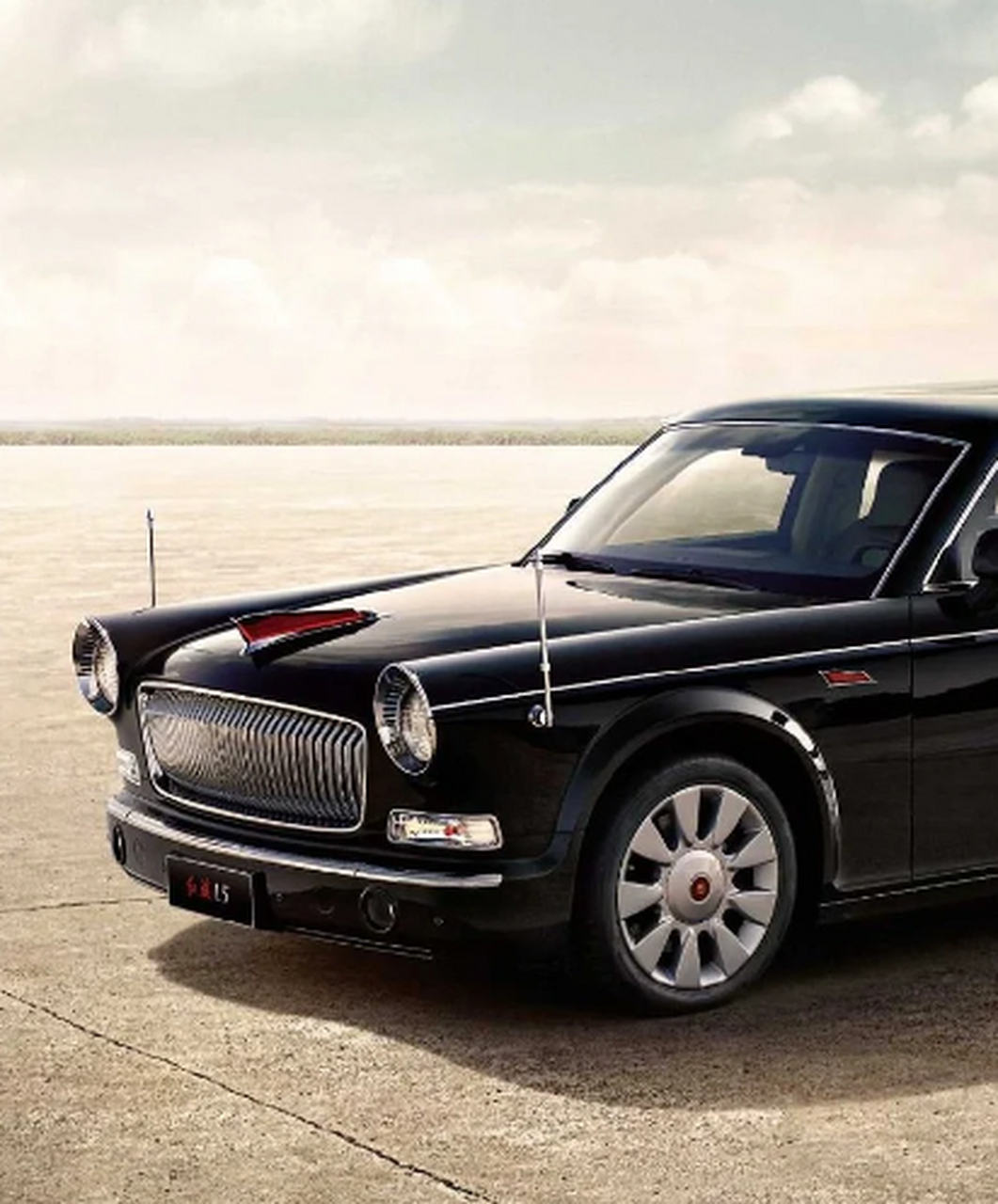 红旗l5,最低售价500w起,修长车身,复古气质,气场强大!