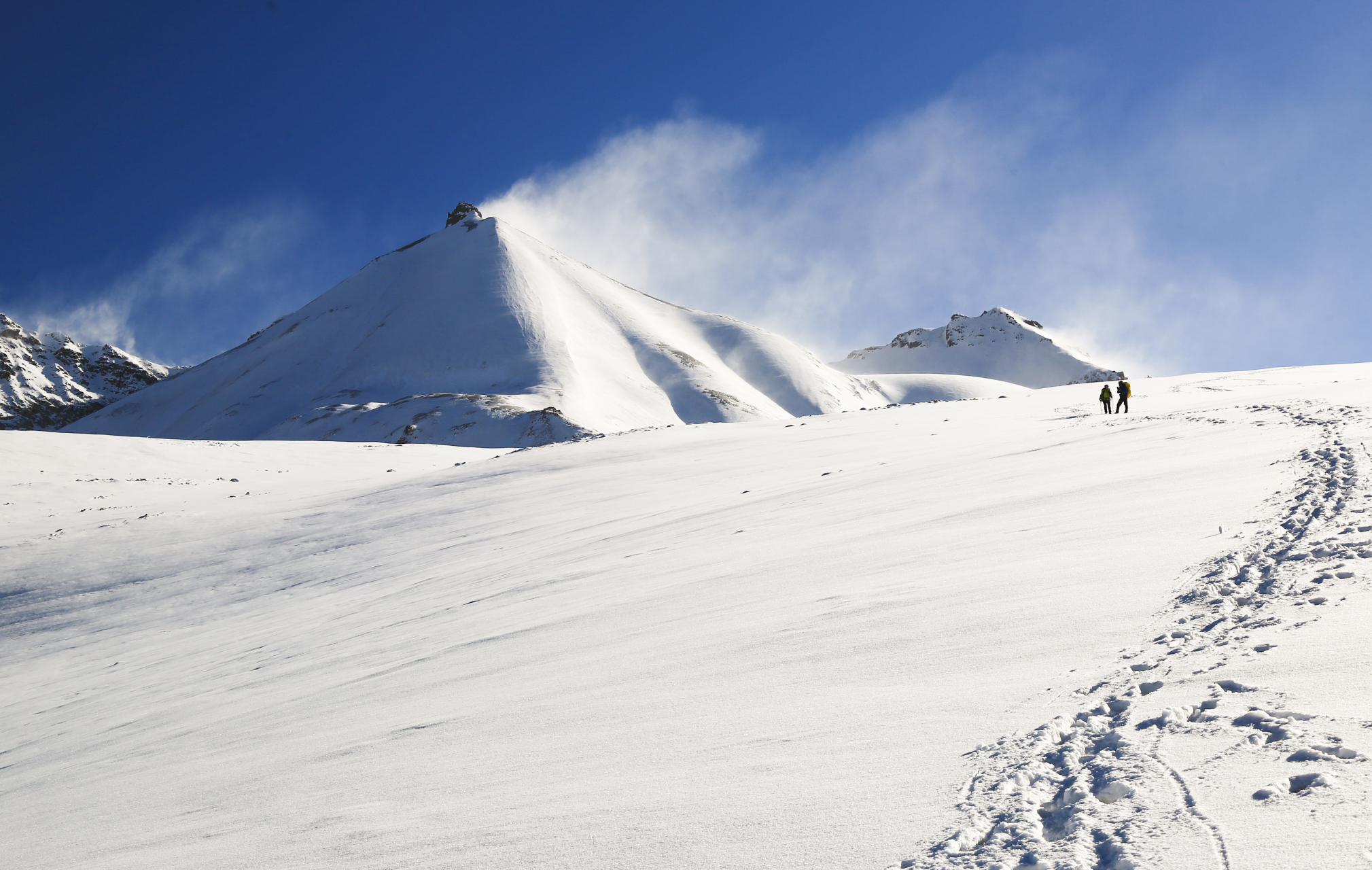 雪域天路:攀登祁连山岗什卡雪峰归来,回望一路走过的印迹,宛若雪域
