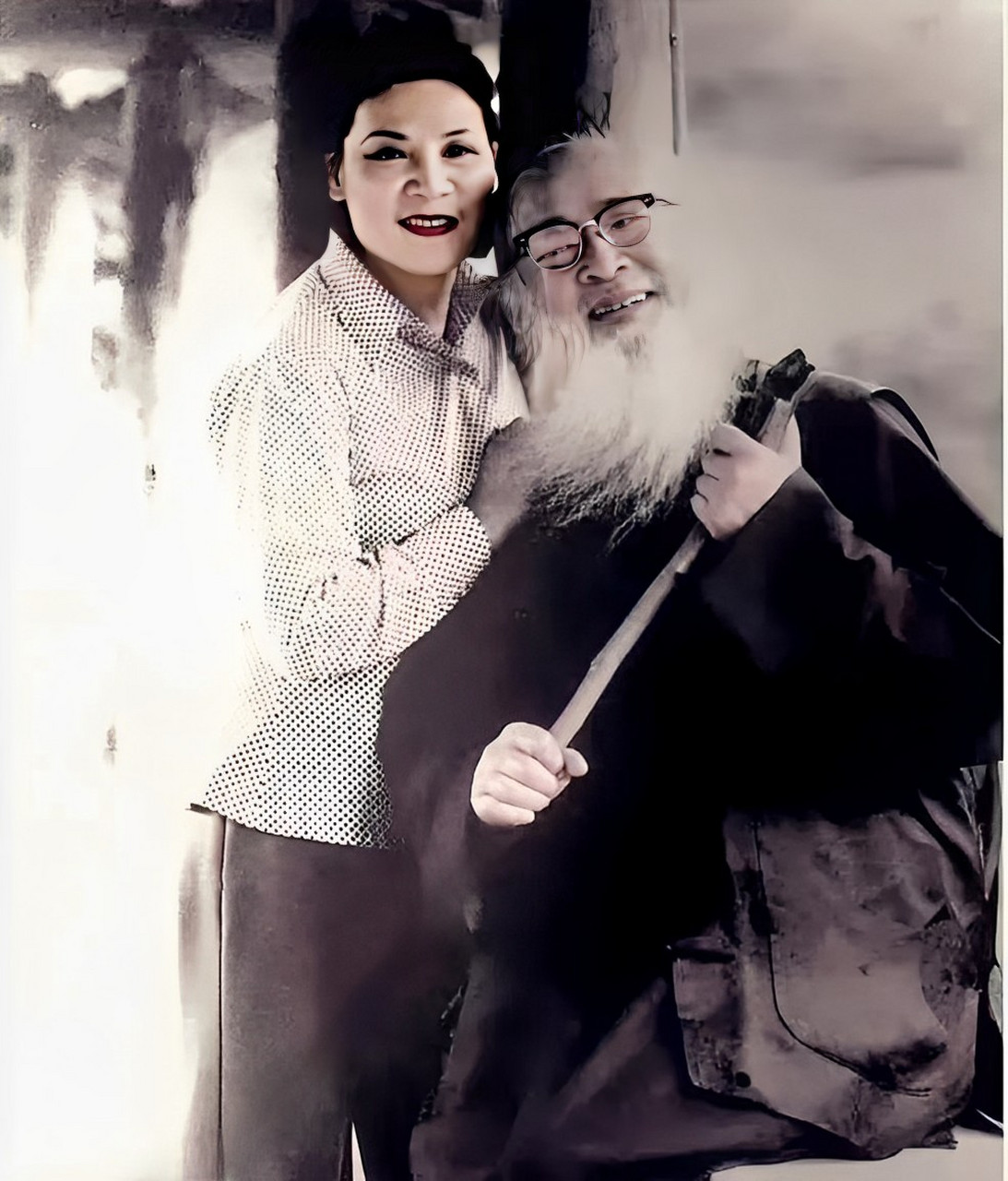 徐雯波是张大千的第四任也是最后一任妻子 很多人不知道的是,徐雯 