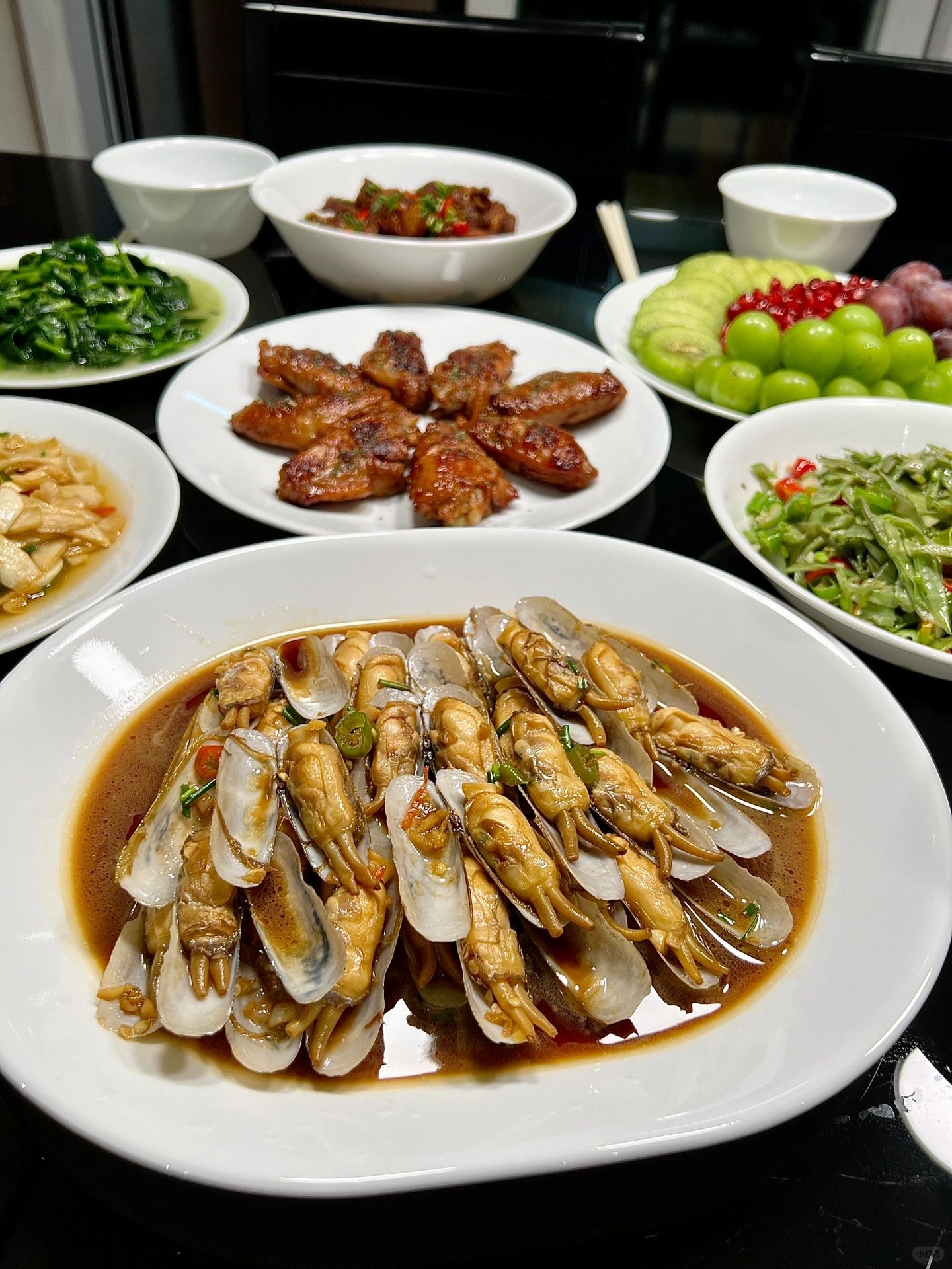 装晚餐搭配图片秤子吃的红烧排骨饺子晚餐图片大全精致生活分享照片