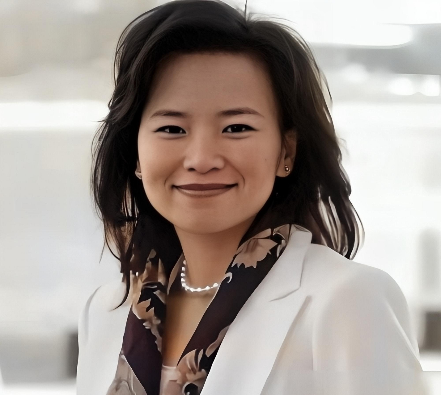 包含央视间谍主持人女成蕾口误视频的词条