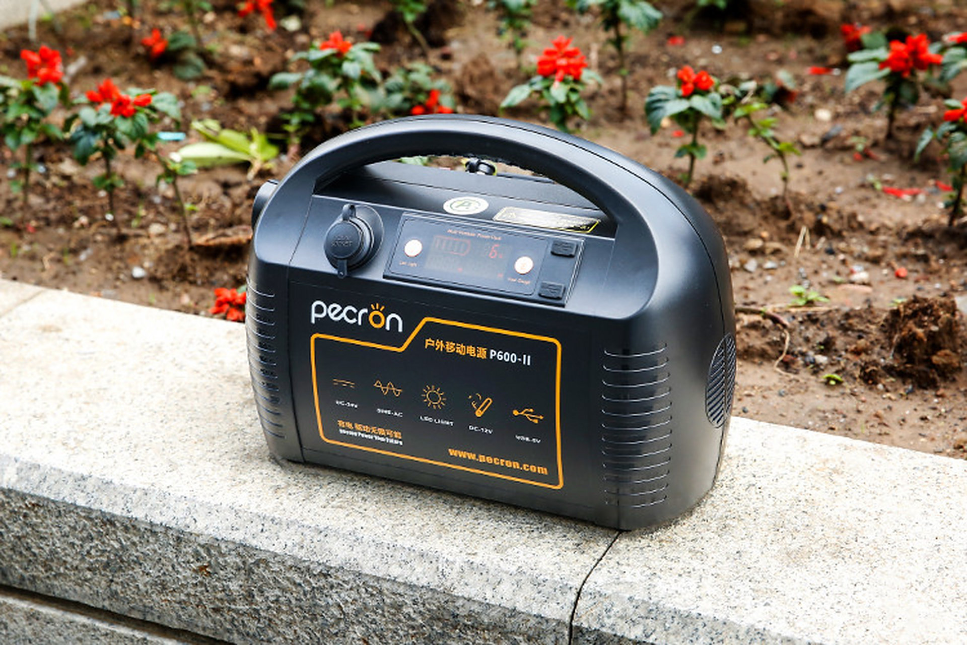 超值好物种草节# 对于经常外出自驾游的网友来说,大功率移动电源是