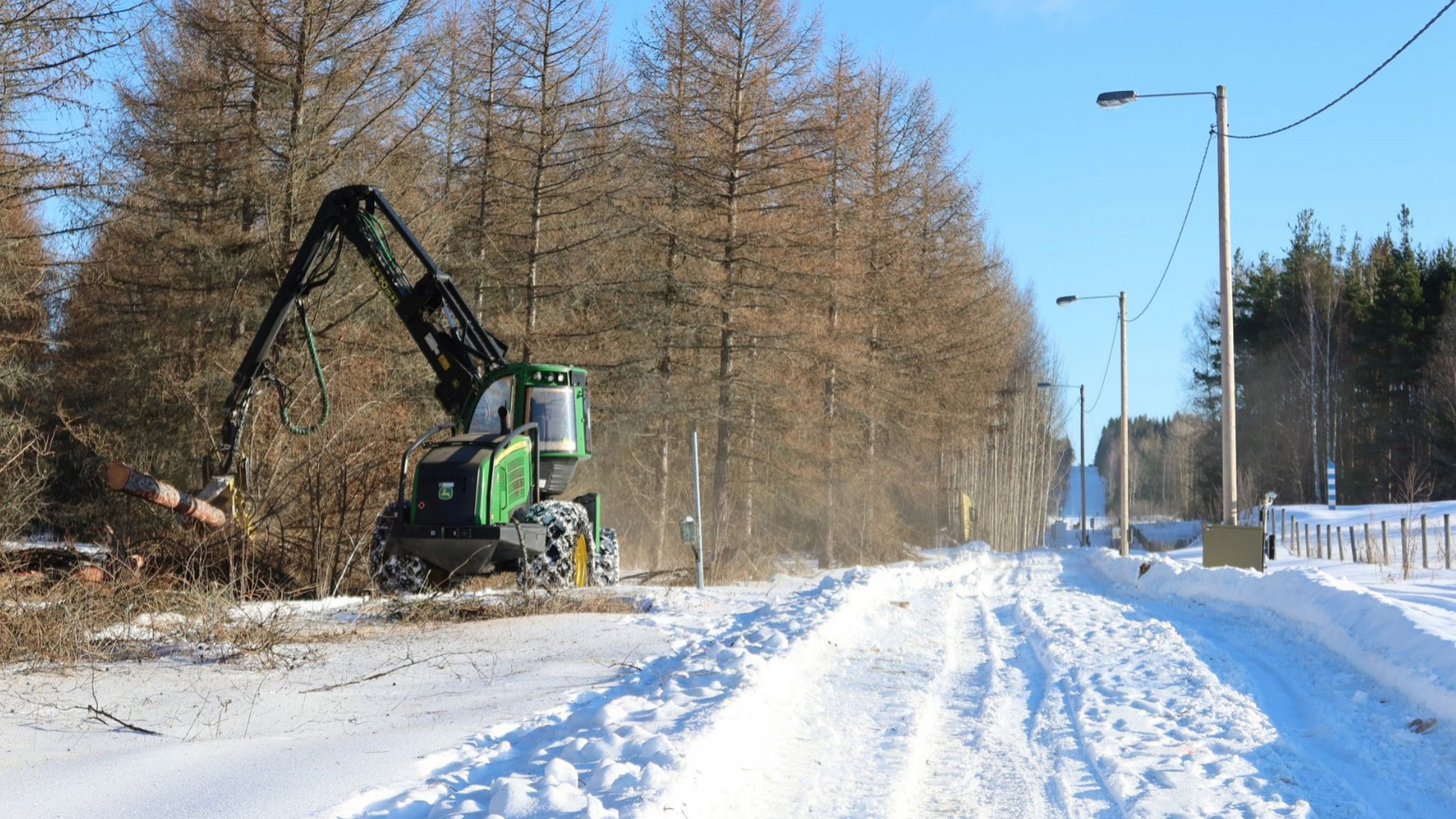 芬兰开始在连接俄罗斯的边界修建围栏  芬兰从2月28日开始,在与俄罗斯