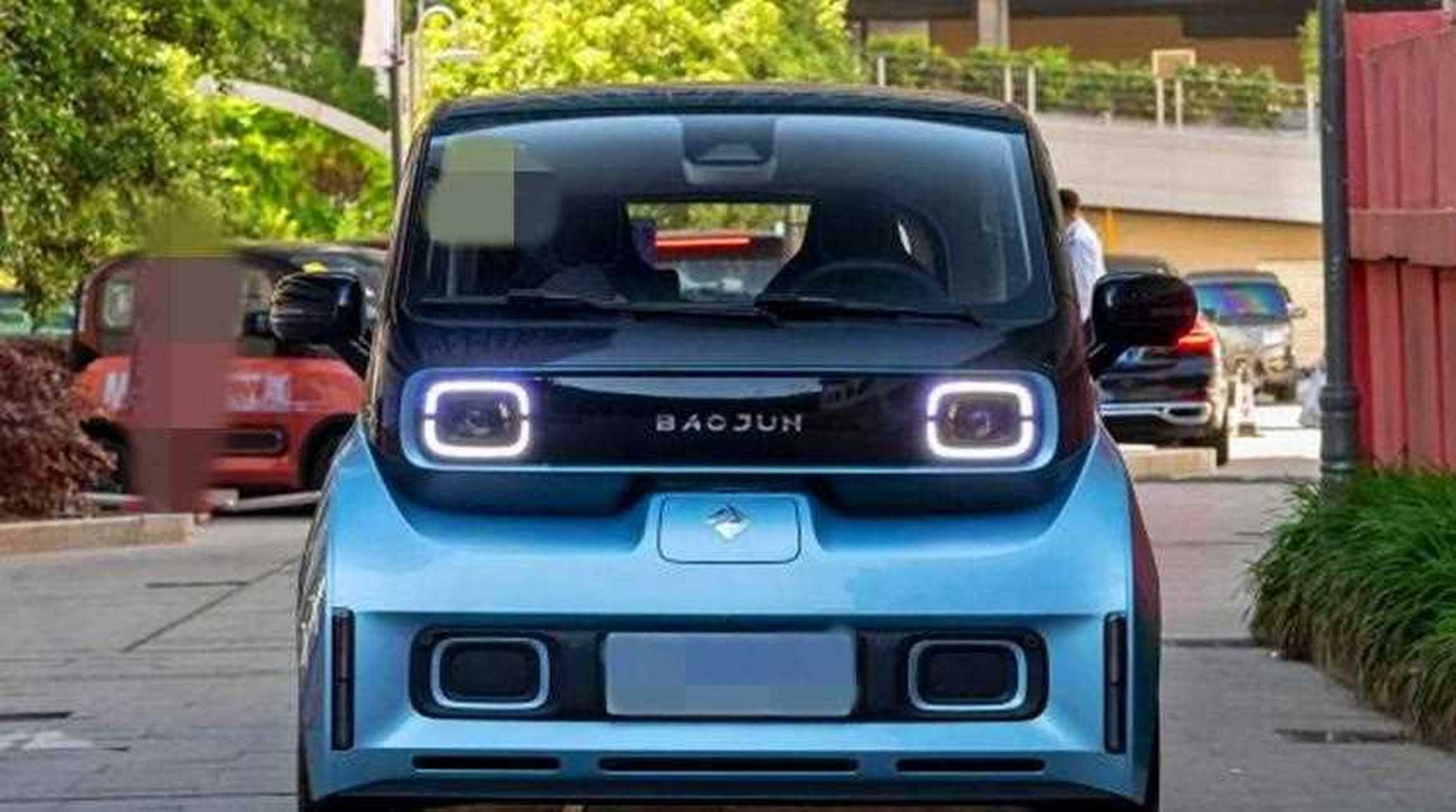 宝骏e300新能源电动汽车,续航3km,本月上市.