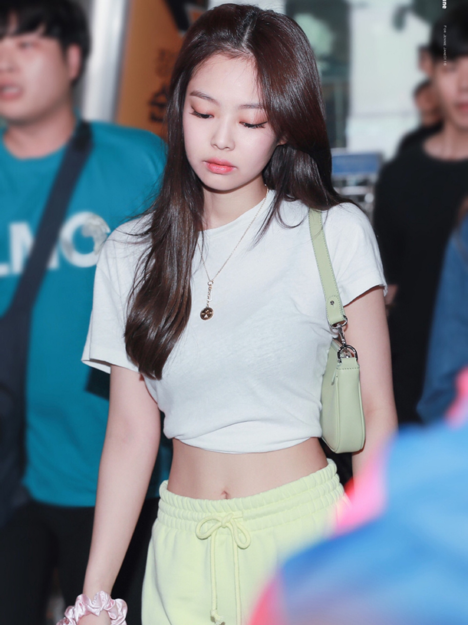 jennie私服穿搭 夏日牛油果穿搭style jennie日常私服穿搭分享 简单的