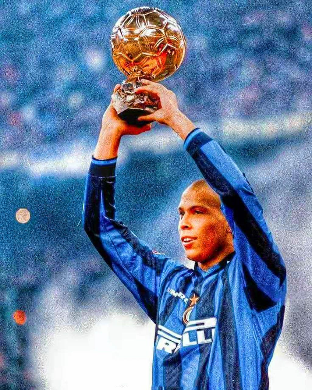 卡塔尔世界杯五大老男人合照:罗纳尔多,卡福,卡洛斯,里瓦尔多