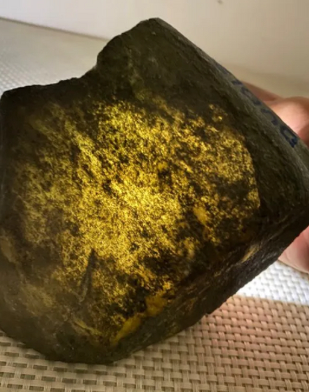 点击头像看直播##翡翠原石# 莫西沙老象皮,1.