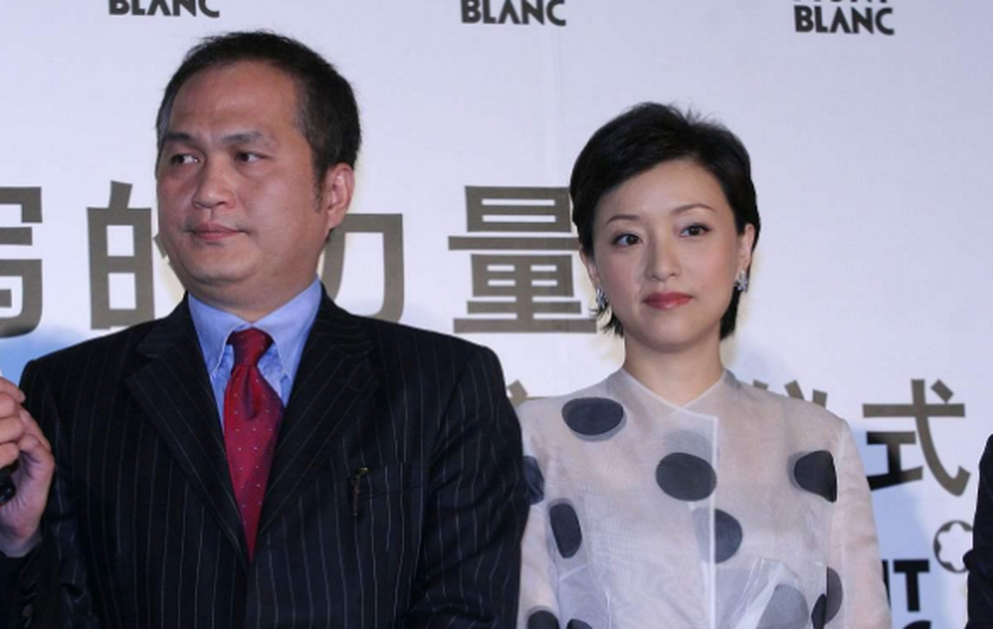 著名主持人董卿的丈夫密春雷在2021年的胡润百富榜显示,财富超过100