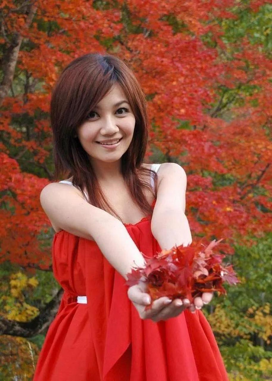 梁静茹是一位充满才华和魅力的演员,她的演技和表现力都是非常出色的.