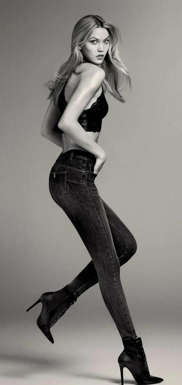 美国超模卡莉克劳斯