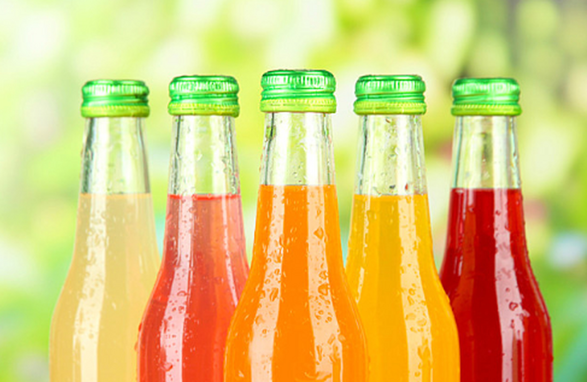 含糖饮料对健康的潜在影响. 含糖饮料是很多人戒不掉的"美味", 但它给