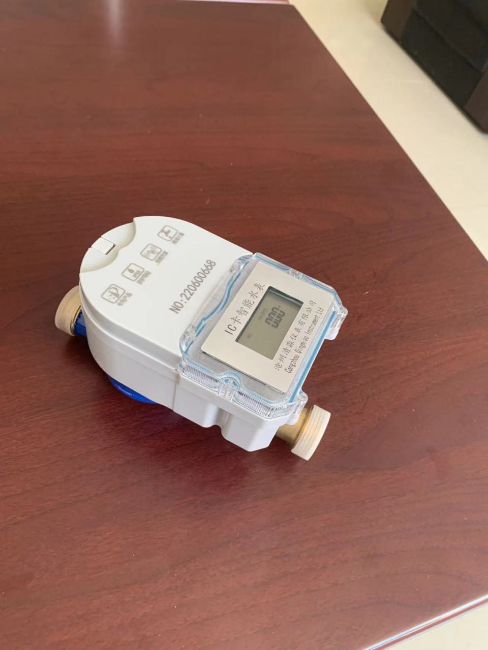 智能ic卡水表的优点  采用智能ic卡水表,可以为供水管理部门和用水户