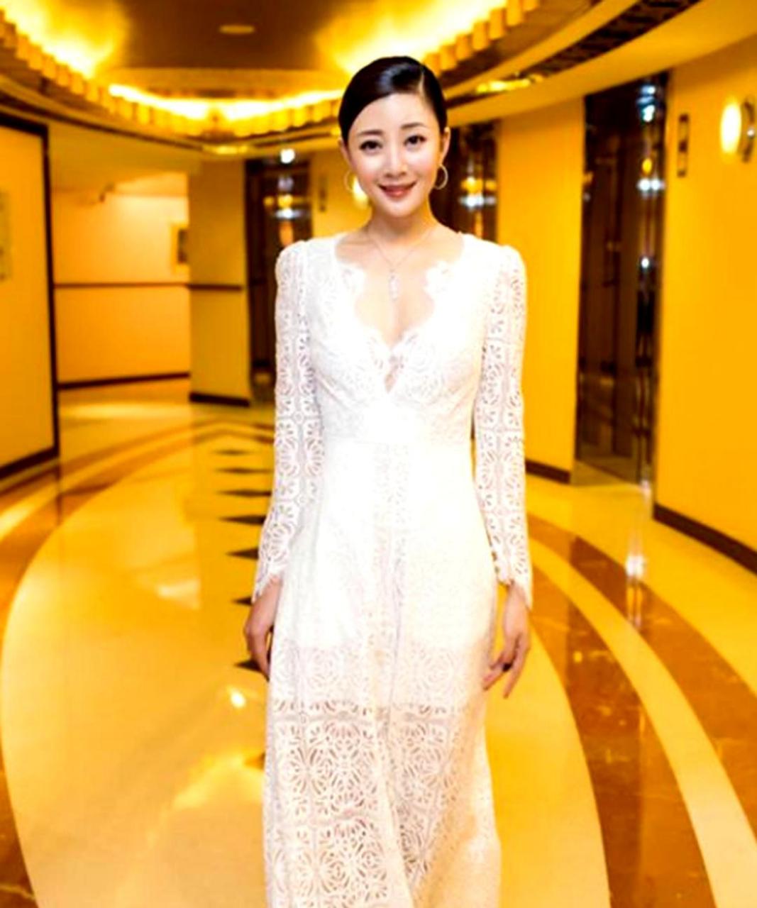 殷桃的穿衣风格十分大胆!