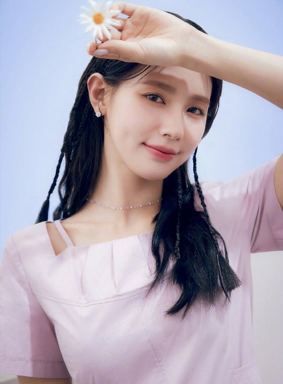 赵美延citybreeze最新画报公开,展现出温柔知性的美貌～[打call]