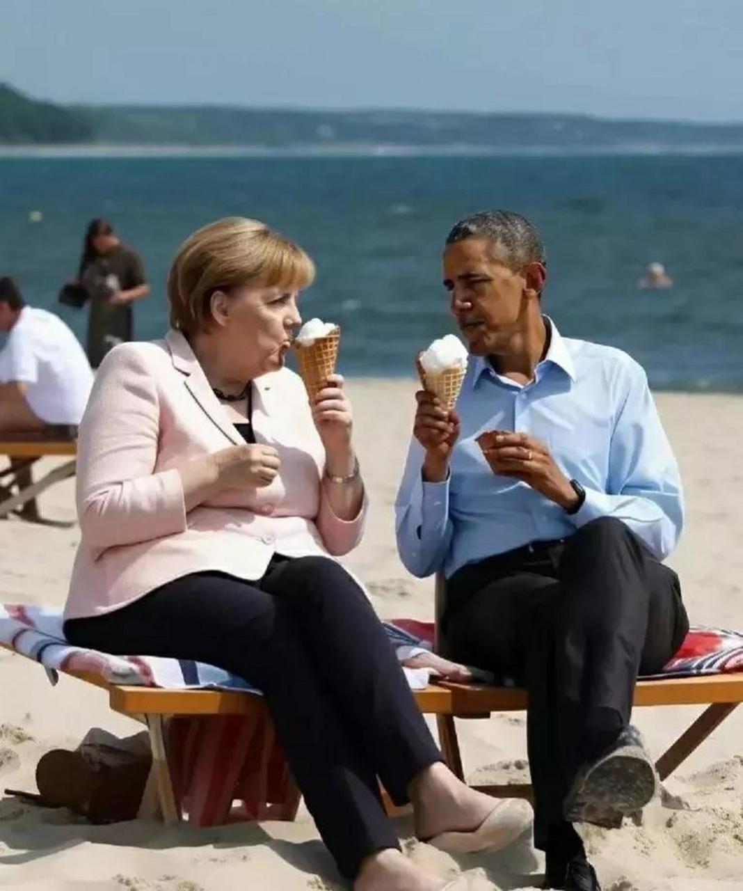 奥巴马与默克尔的快乐时光.这是制作的娱乐图片,请勿当真