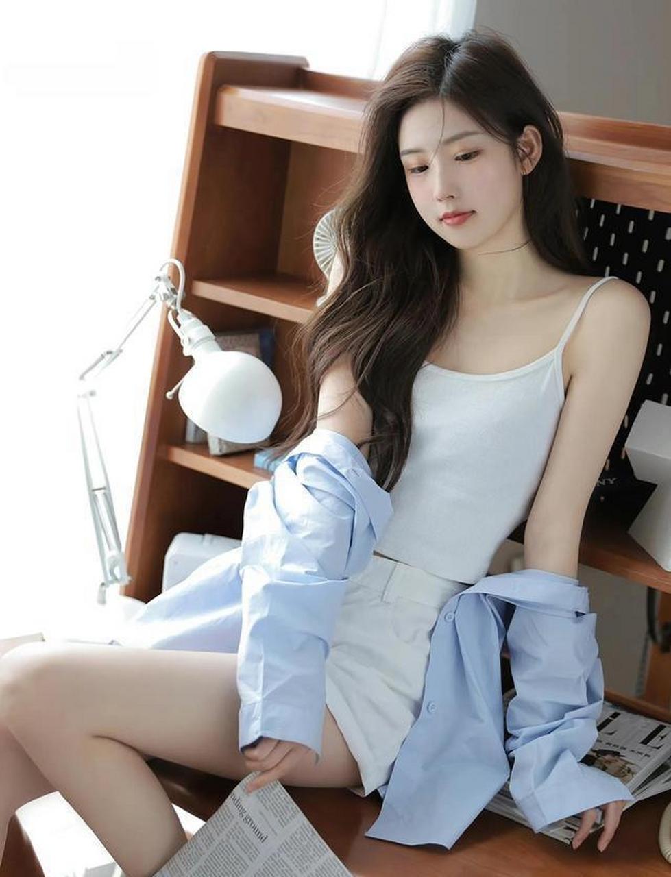 颜值控精选系列——可爱迷人小姐姐居家写真