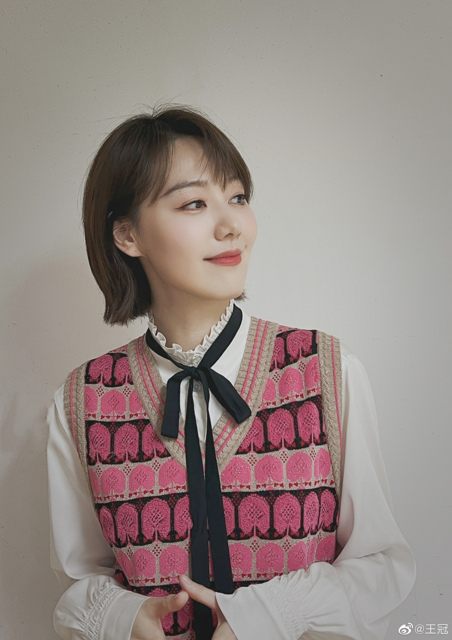 东方卫视主持人王冠